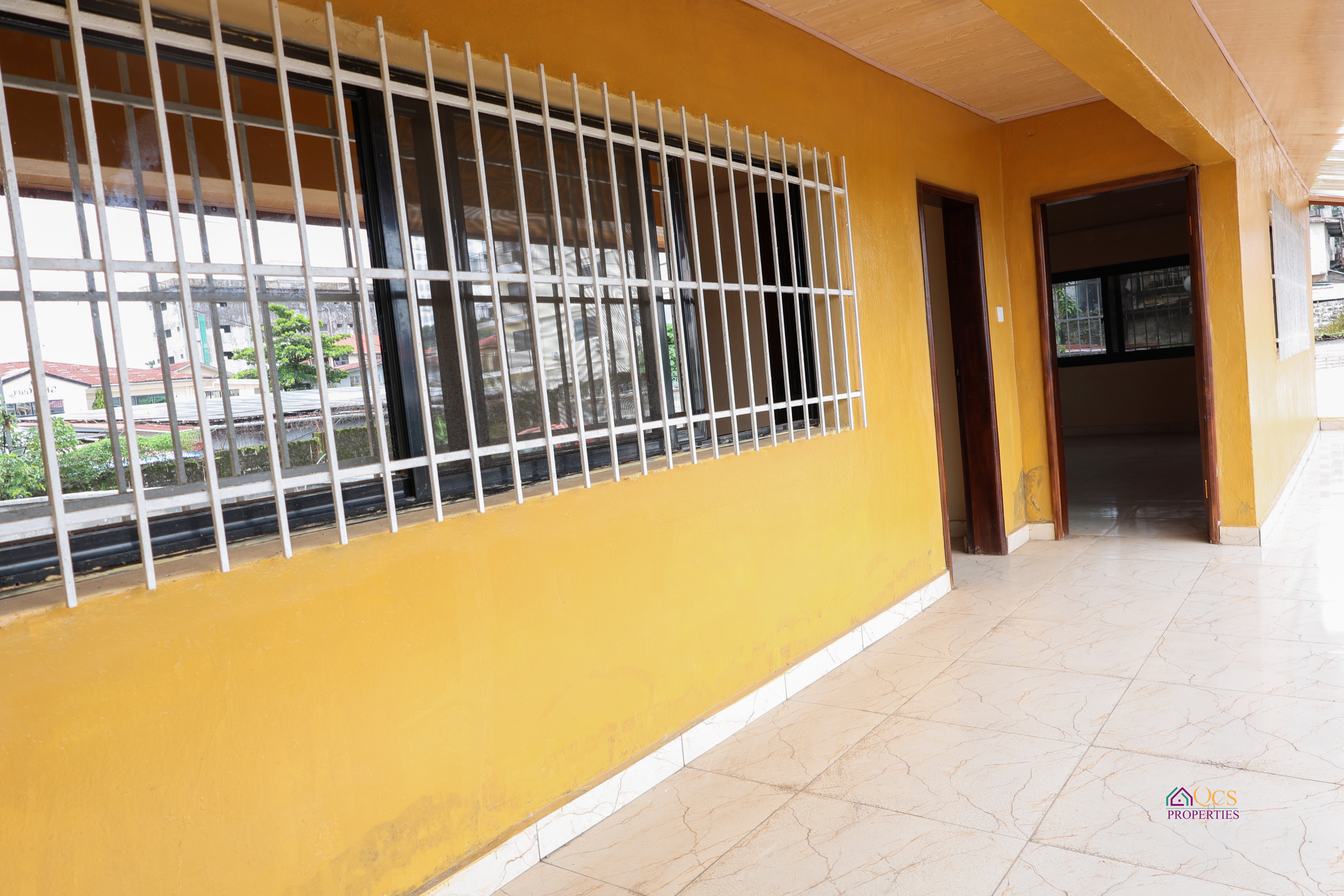 Newly Renovated 5-Bedroom Duplex for Rent – Wilkinson Road, Freetown photo 5