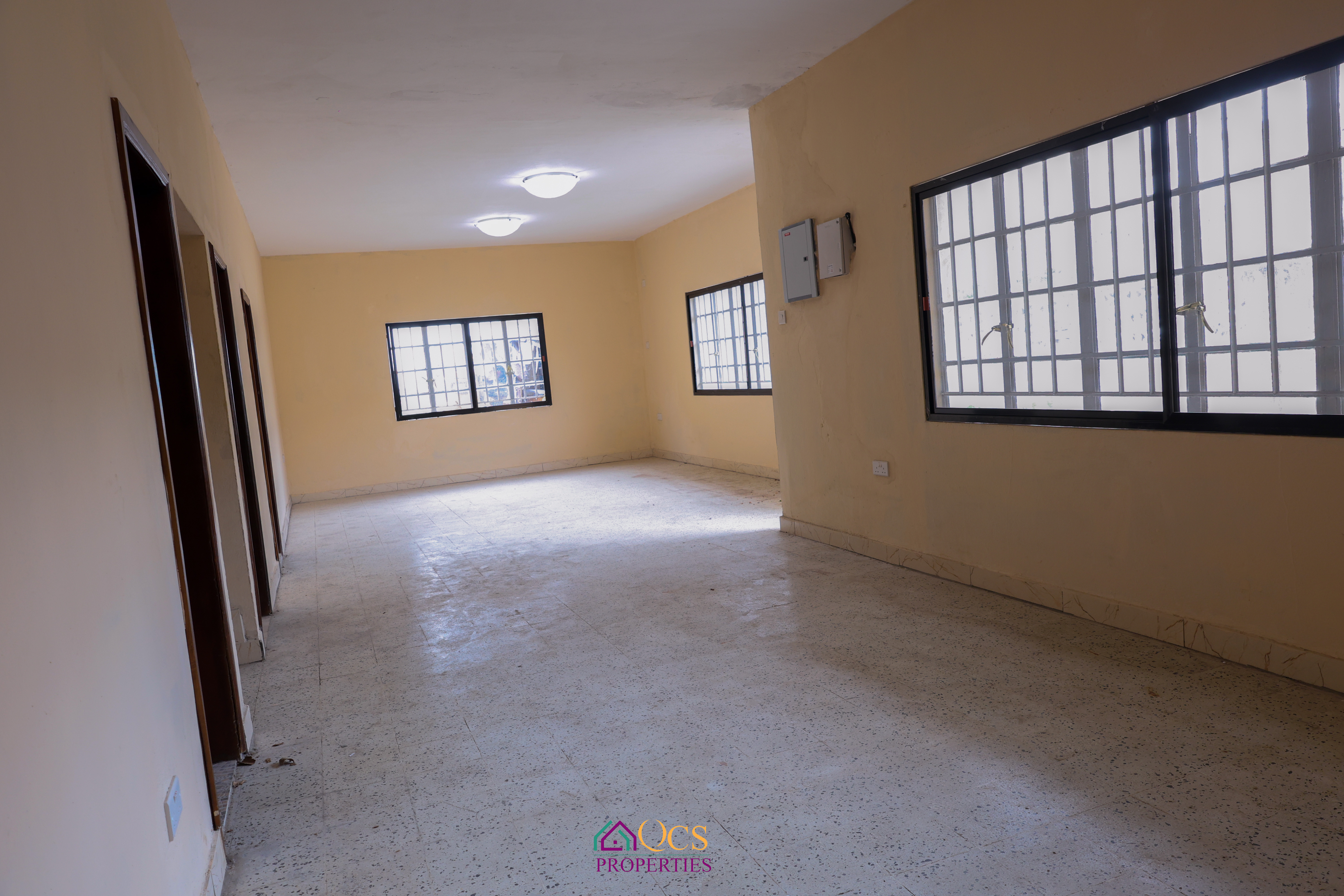 Newly Renovated 5-Bedroom Duplex for Rent – Wilkinson Road, Freetown photo 9