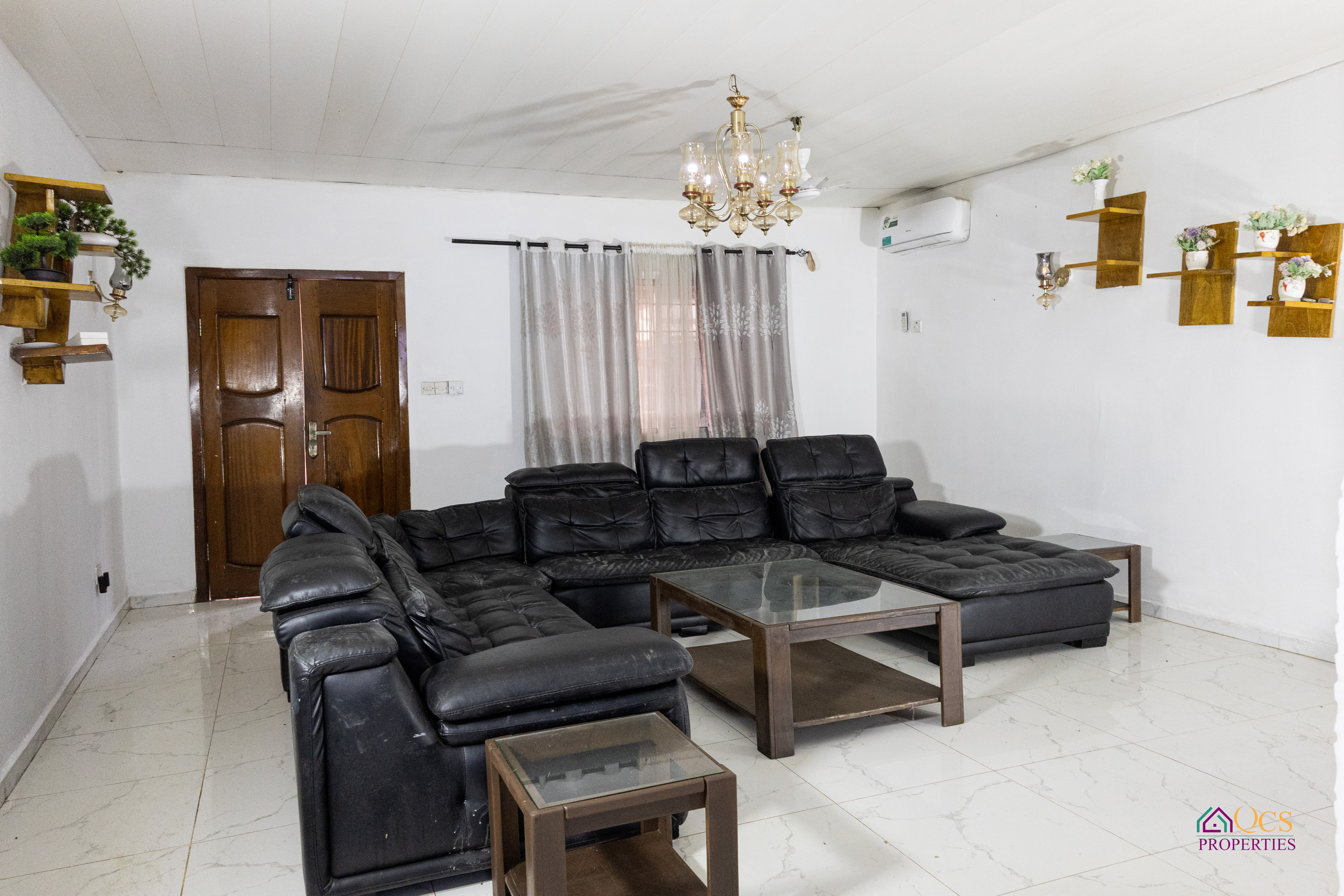 3 Bedrooms | 4 Bathrooms Fully Furnished Bungalow for Rent – Wilkinson Road photo 4