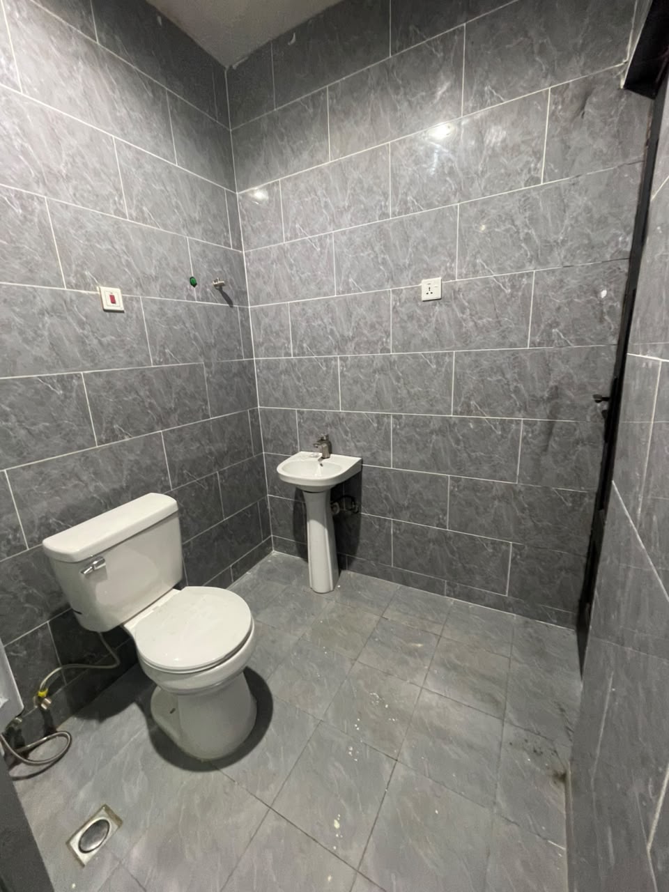 Brand New 3-Bedrooms Apartment for Rent – Gbendenbu, Goderich. photo 11